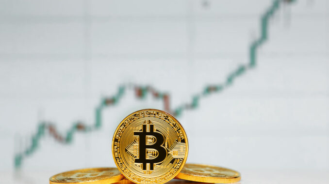 BTC stays above $20k despite losing 5% of its value this week