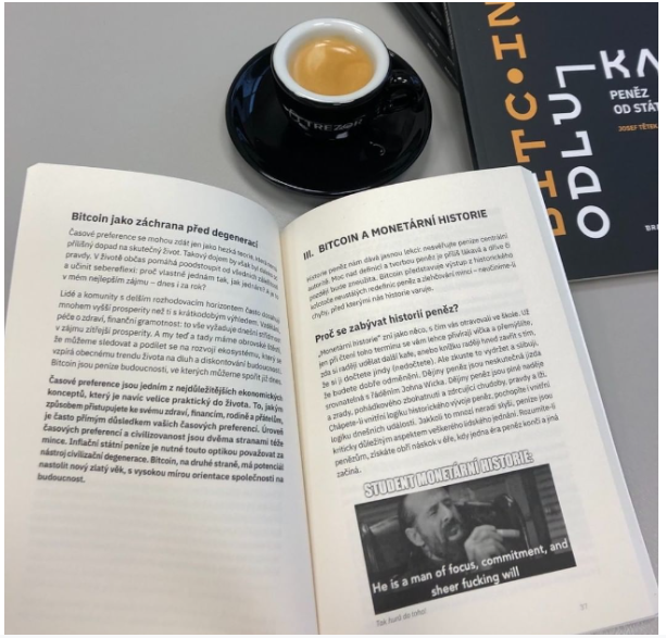 Bitcoin: Odluka peněz od státu (Bitcoin: The Separation of Money From the State) by Josef Tětek and published by Braiins (in Czech) | Photo Credits: Josef Tětek